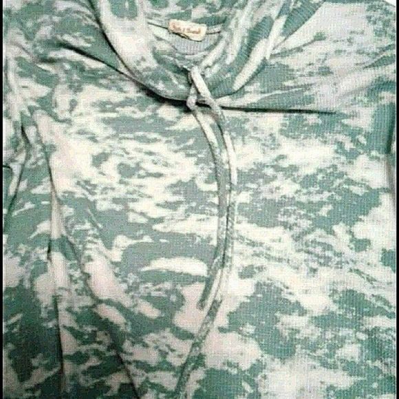 Hem & Thread White & Mint Green Camo Waffle Knit Cowl Neck Sweatshirt Athleisure - Picture 5 of 6